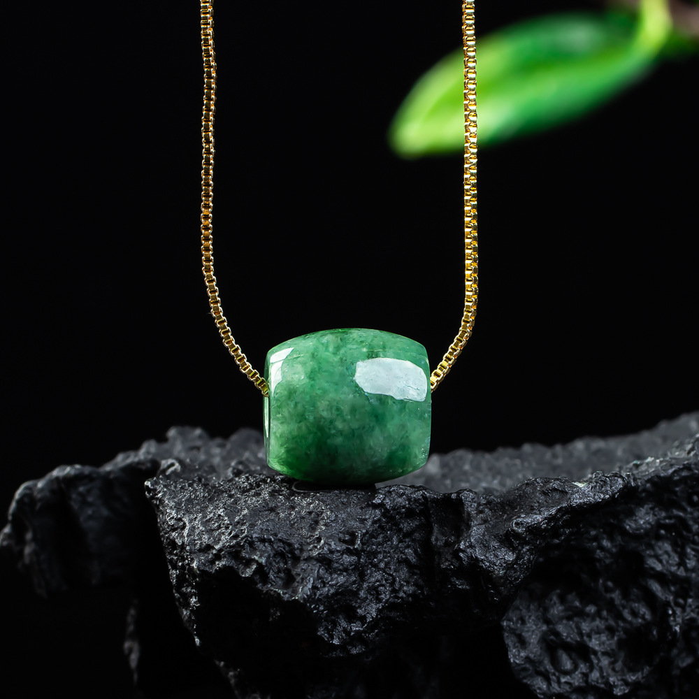 Accessories Woman - Ciondolo con perline di giada naturale