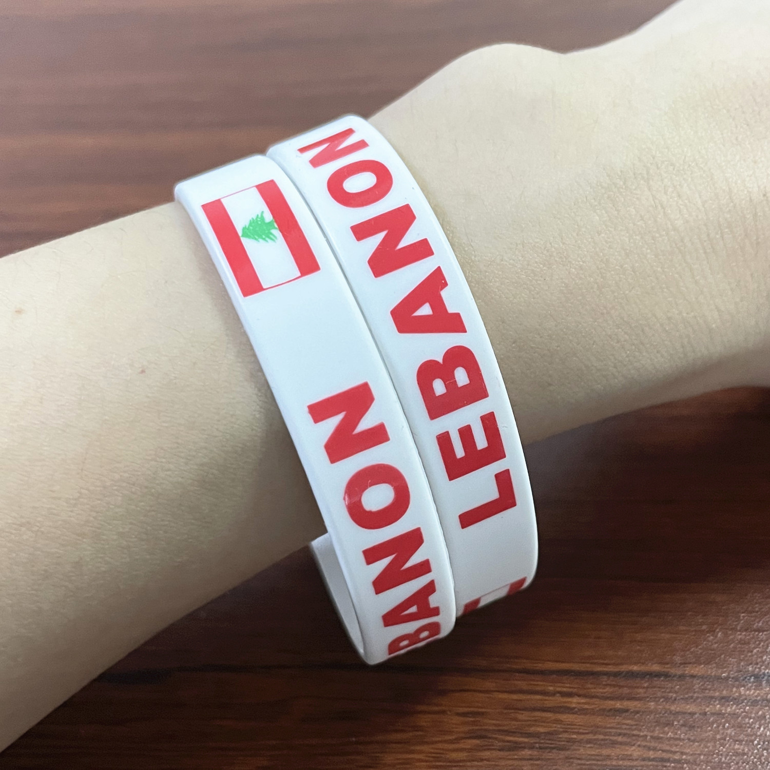 2 pezzi Braccialetti in silico - Women Accessories Lebanon recensione e prezzo